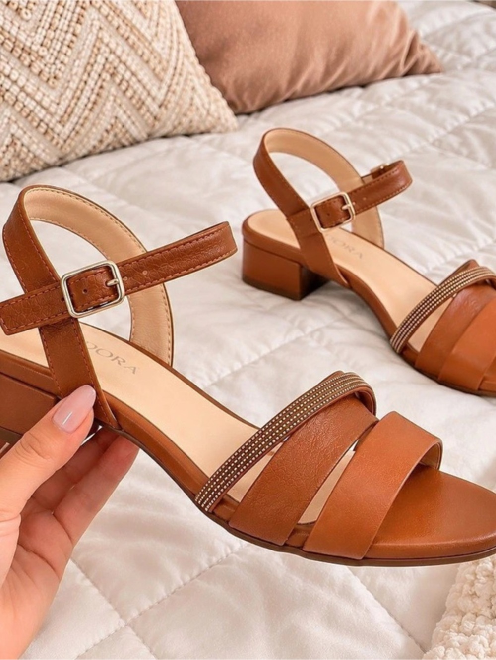 Vionic Brown Block Heel Sandals Like New